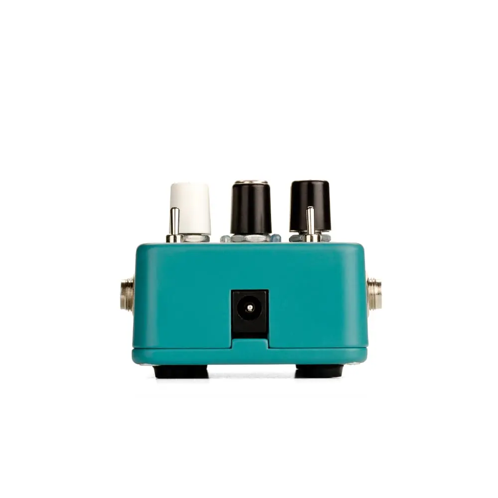 EHX Electro Harmonix Eddy Chorus / Vibrato Effects Pedal