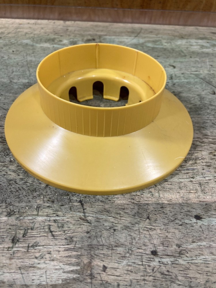 AFC Camp Master Lantern 1035 - Propane Canister Base - Lightly Used