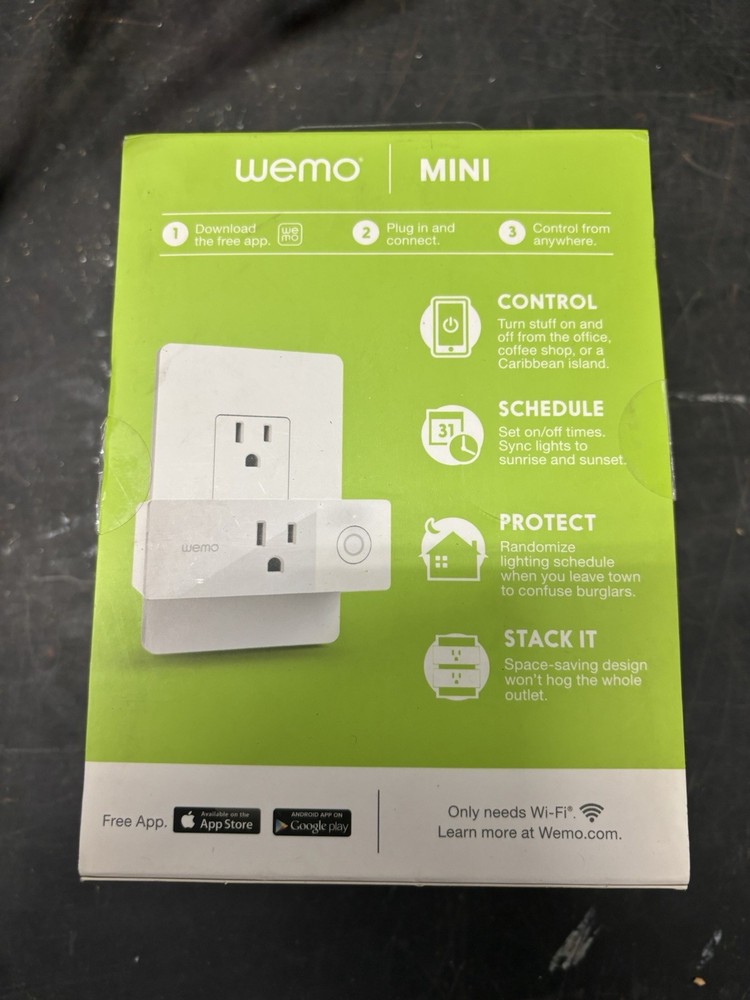 WeMo Mini Wi-Fi Smart Plug - White (F7C063) - Open Box