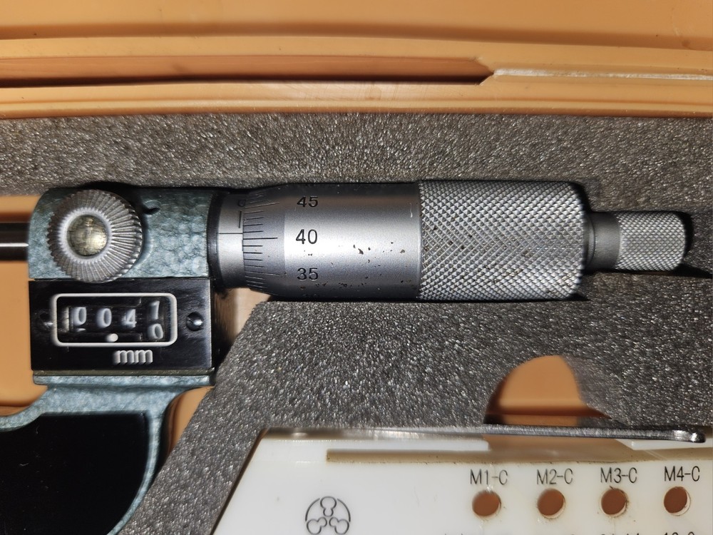 Mitutoyo 226-125 Interchangeable Anvil Screw Thread Micrometer 0 - 25mm Range