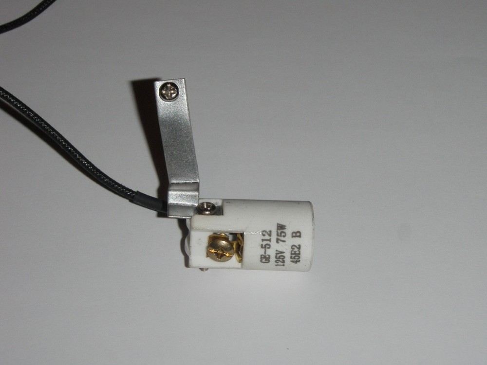 Socket for Light in Breadman Bread Maker Machine Model TR2700 only