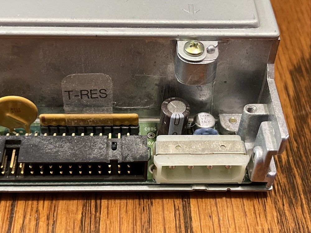 Compact disk RU CD-Rom Drive
