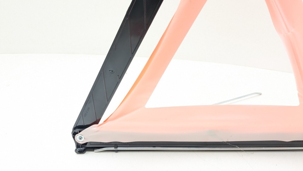 VOLVO XC40 EMERGENCY WARNING TRIANGLE 32310699 2024