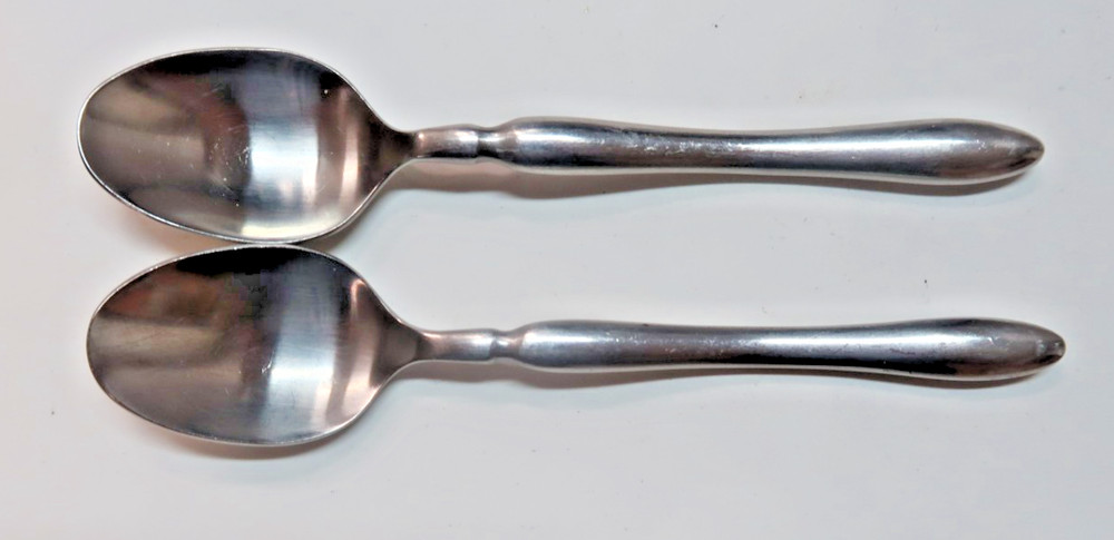 Hampton Stainless AKA HSV31 Unknown Pattern 2 Soup Spoons 7 5/8"