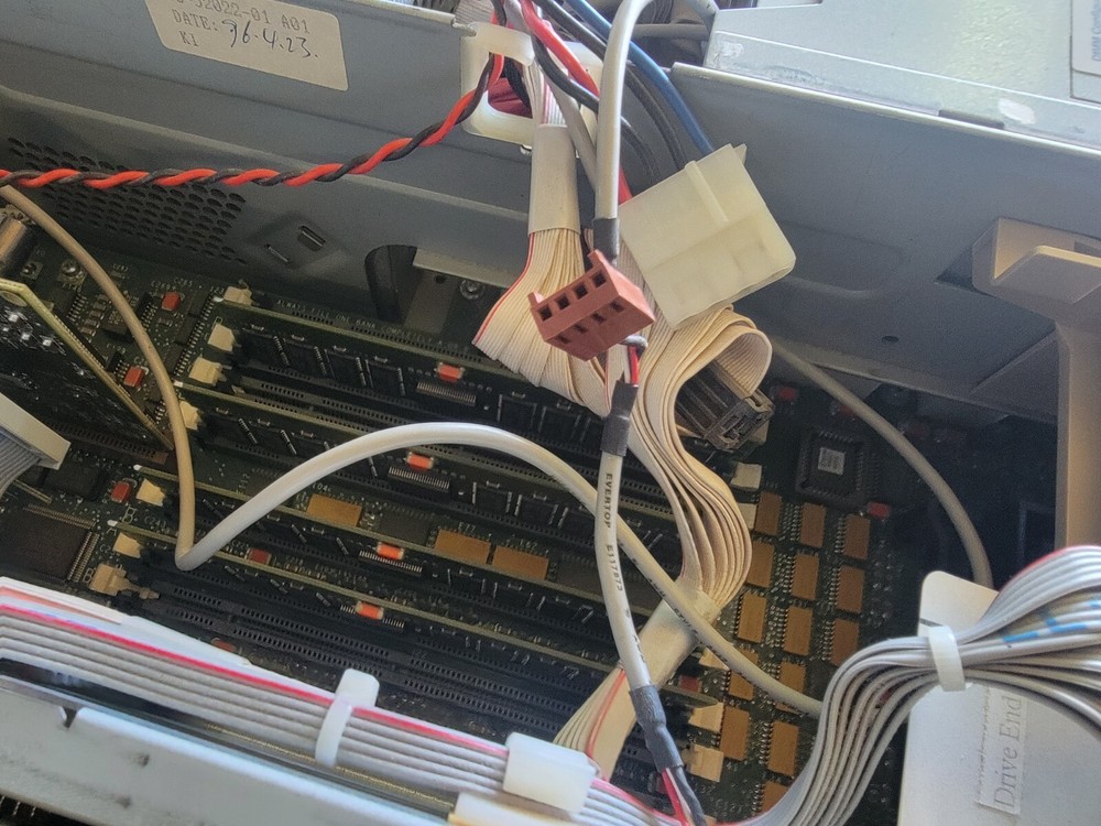 DEC Digital Alphastation 500 PB540-A9 - Missing Cover, See Pics