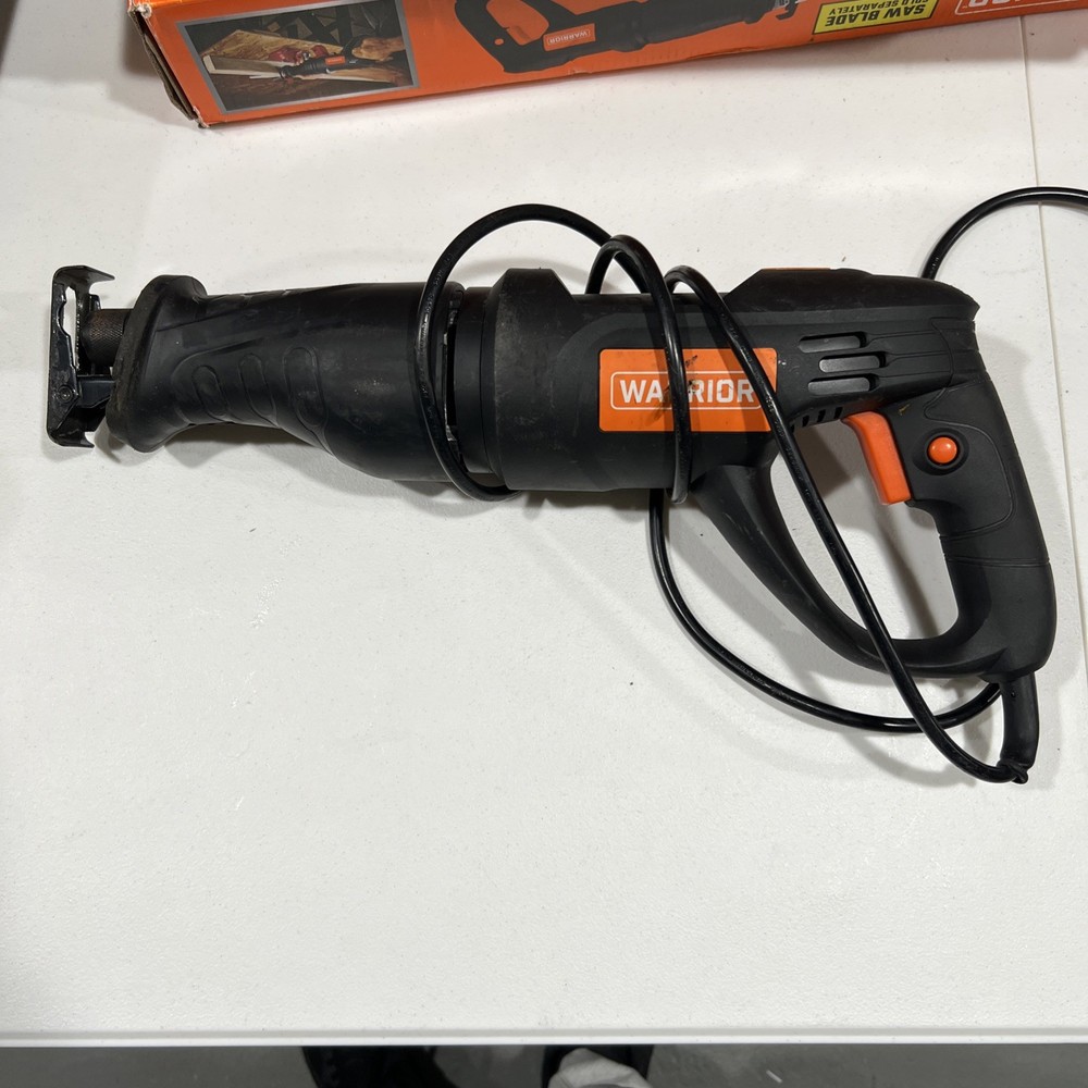 WARRIOR  6 Amp Rotating Handle Variable Speed Reciprocating Saw