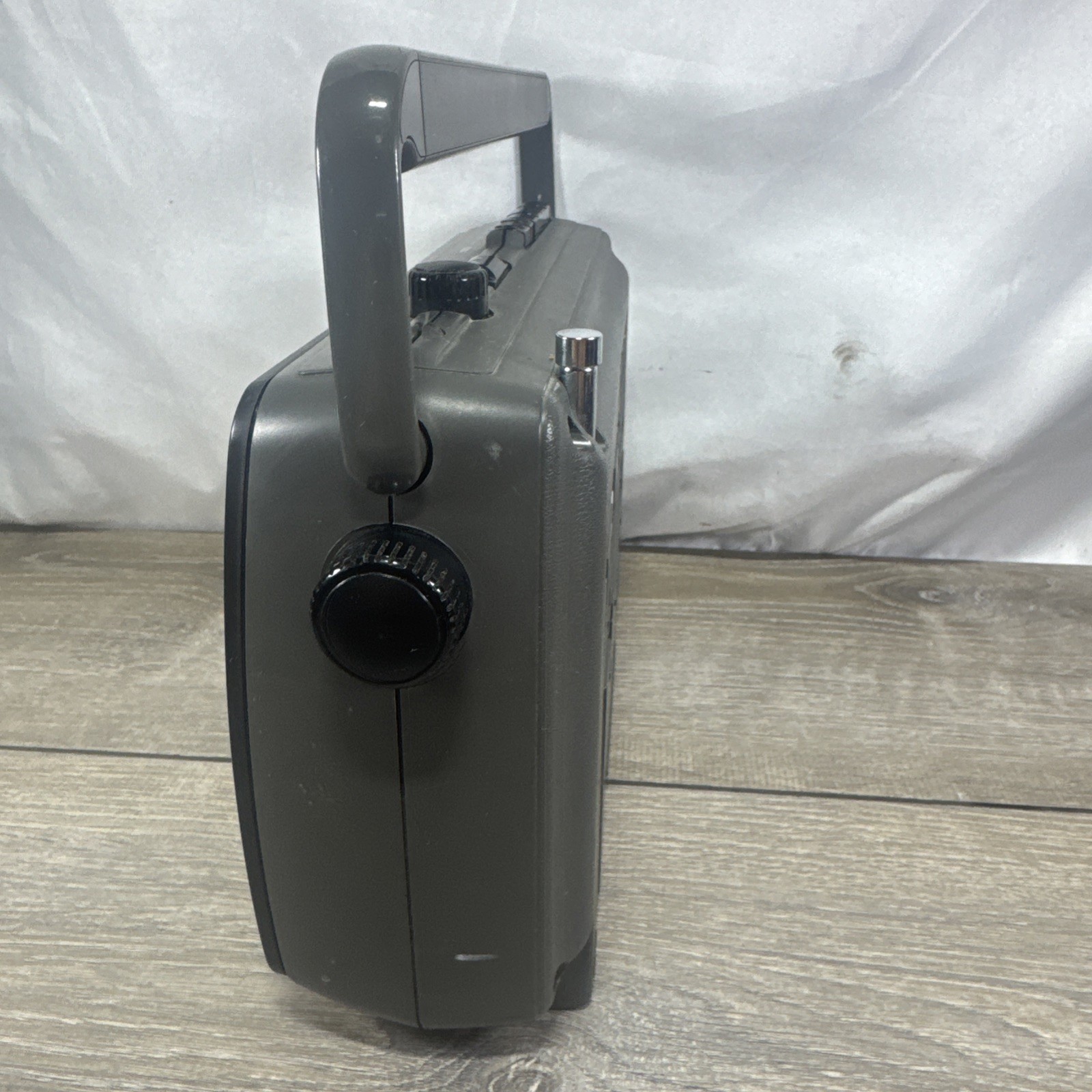 Vintage GE General Electric AM/FM Radio Cassette Player Model 3-5264A Works