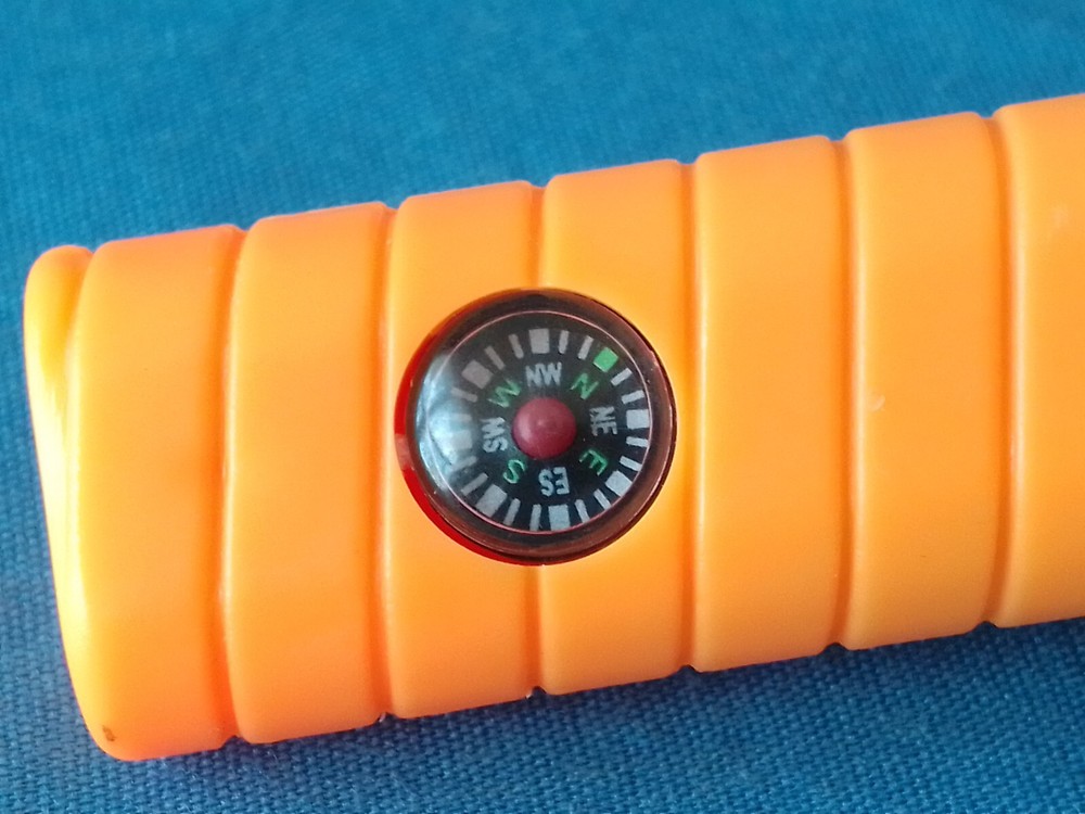 Magnifier Lens. Loupe 2x. Kompas.