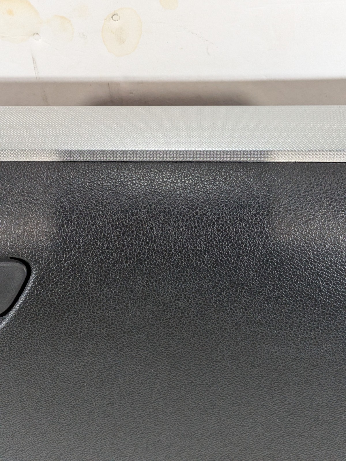 BB53-78060T10-AB/C 11-19 Ford Explorer Glove Box Door Black Silver Trim OEM