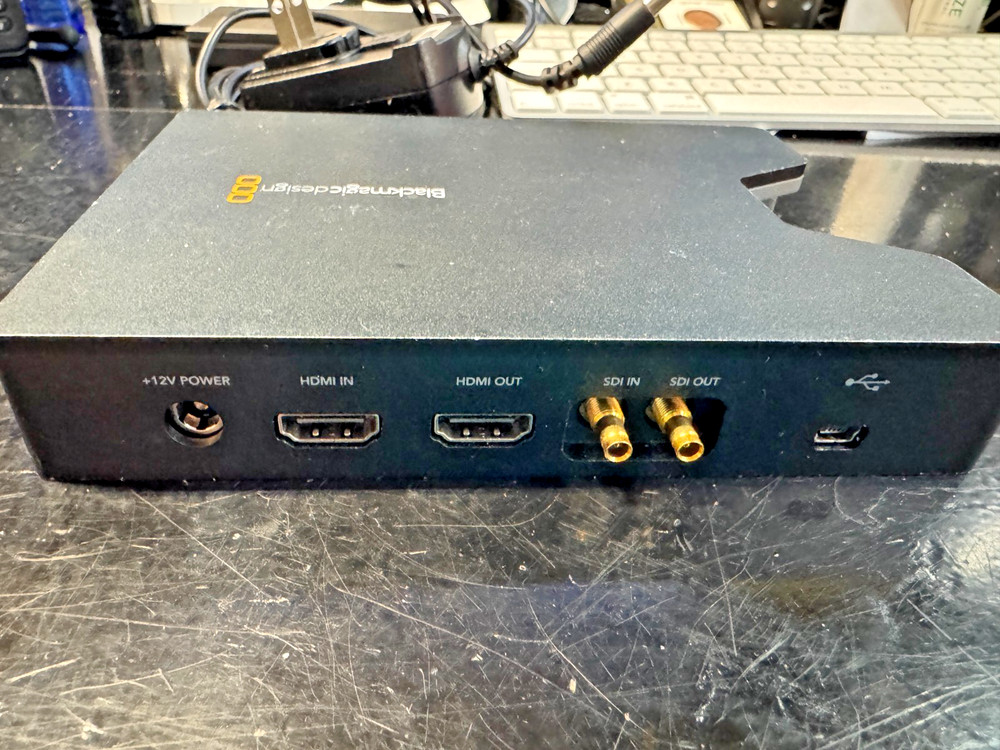 hyperdeck shuttle 2 with power supply SDI HDMI