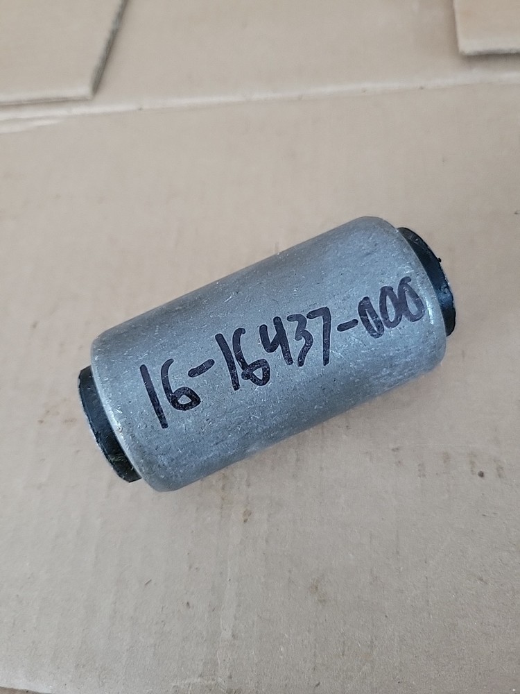 Freightliner 16-16437-000 Leaf Spring Shackle Bushing