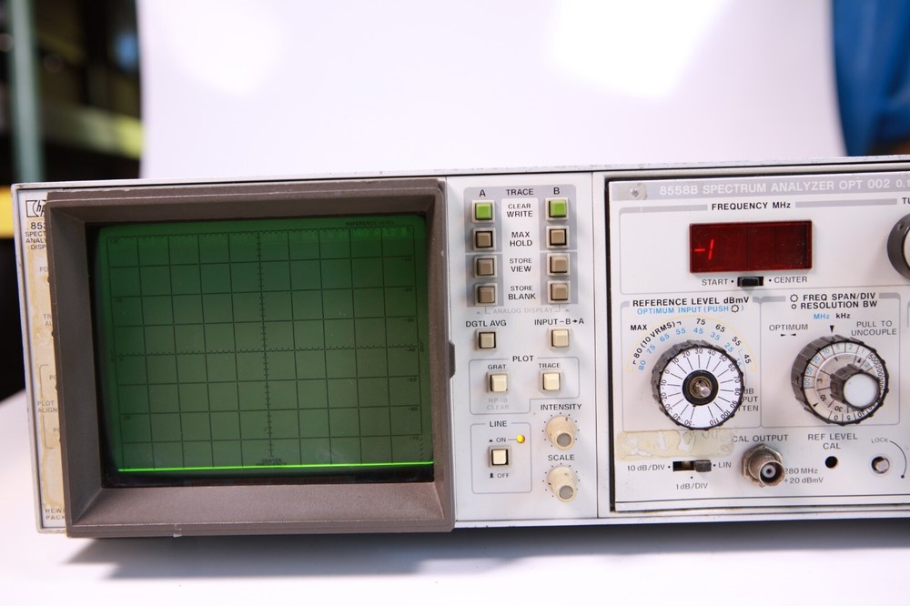 HP 853A + HP 8558B Spectrum Analyzer As Is