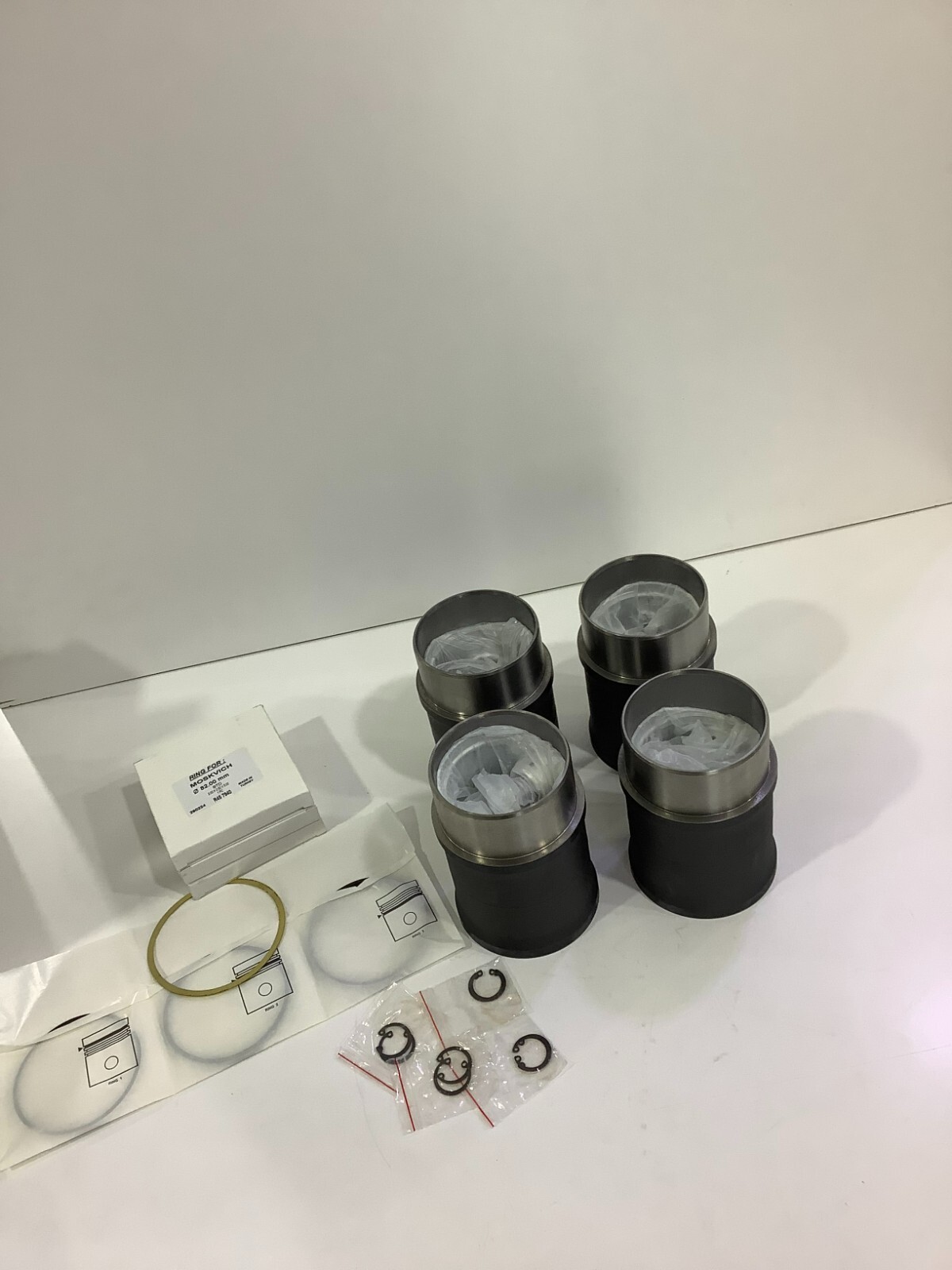 2140 MOSKVITCH, REPARACION DEL MOTOR (CAMISAS, AROS, PISTONES Y PASADORES)