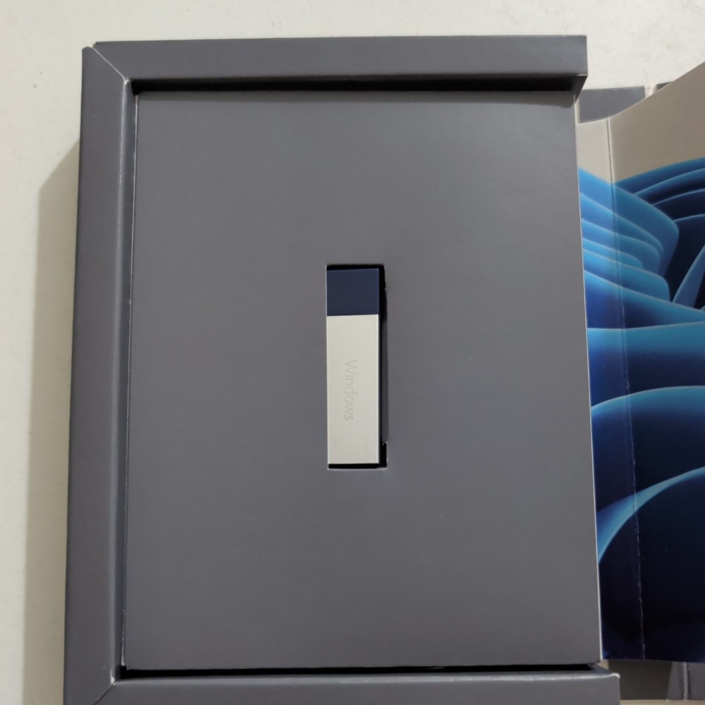 Microsoft HAJ-00108 Windows 11 64-bit Operating System