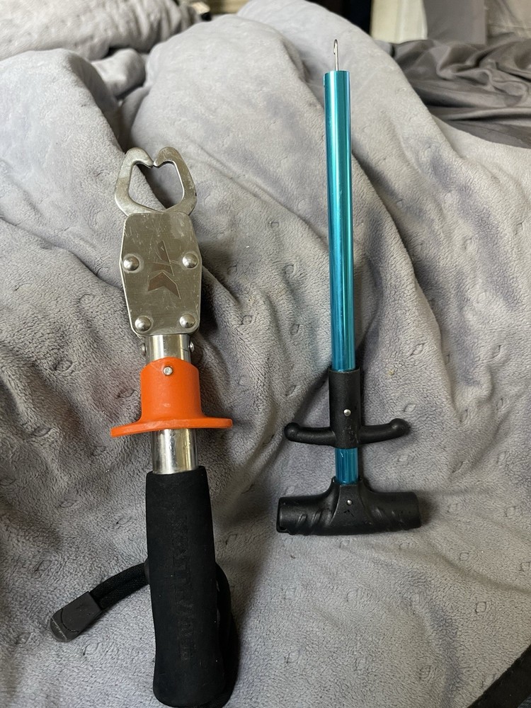 Fishing Hook Remover Tool Silver Black Orange Handle Handheld Hook Removal