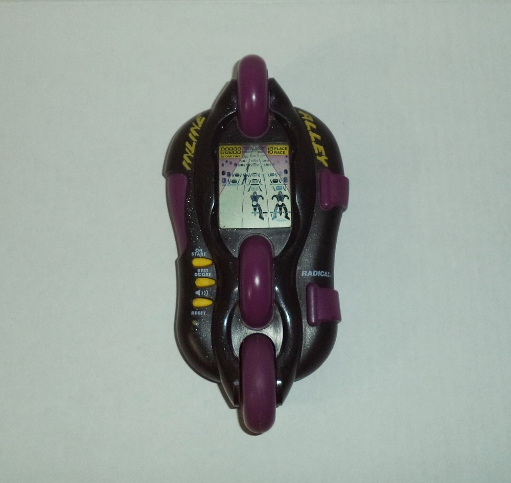 1995 Radica Inline Alley Rollerblading Rollerblade Handheld Electronic Game