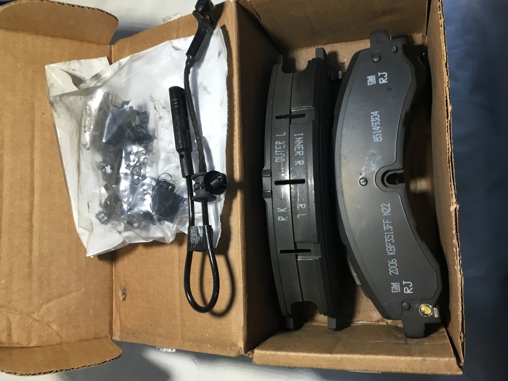 GM OEM PAD KIT 85149489
