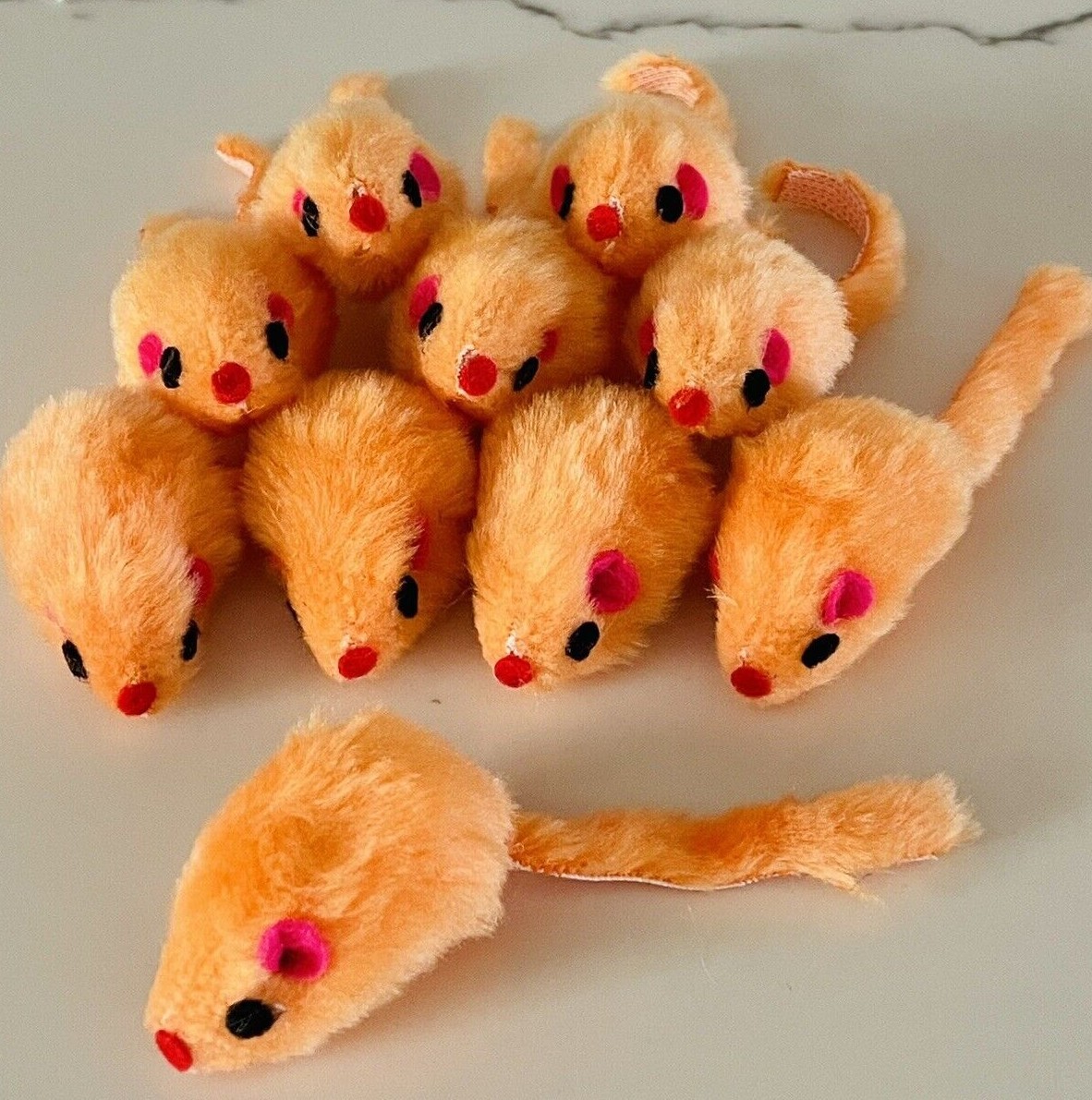 Cat Toy Rattling Fuzzy Mice w Tail 5 10 15 20 25 30 40 50 60 100 ct