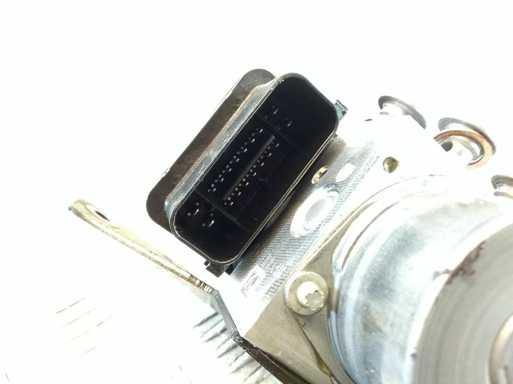 2016 BMW R NINET SCRAMBLER ABS Pump 8548772