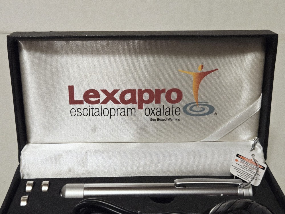 Lexapro Wireless Presenter And Laser Pointer With USB Receiver (Unused in Box)