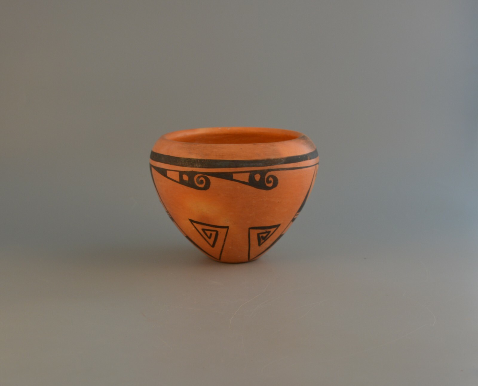 Vintage Traditional Hopi Pueblo Indian Pot - 5 1/8" Across