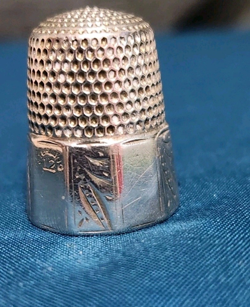 Antique Simons Bros Co Sterling Silver Thimble Size 12 Panel Border