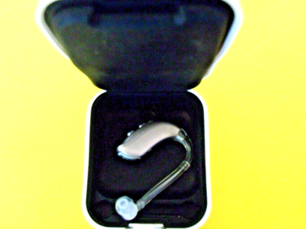 PROGRAMMABLE DIGITAL HEARING AID 3 programs, 4 levels noise control, 3 mics,