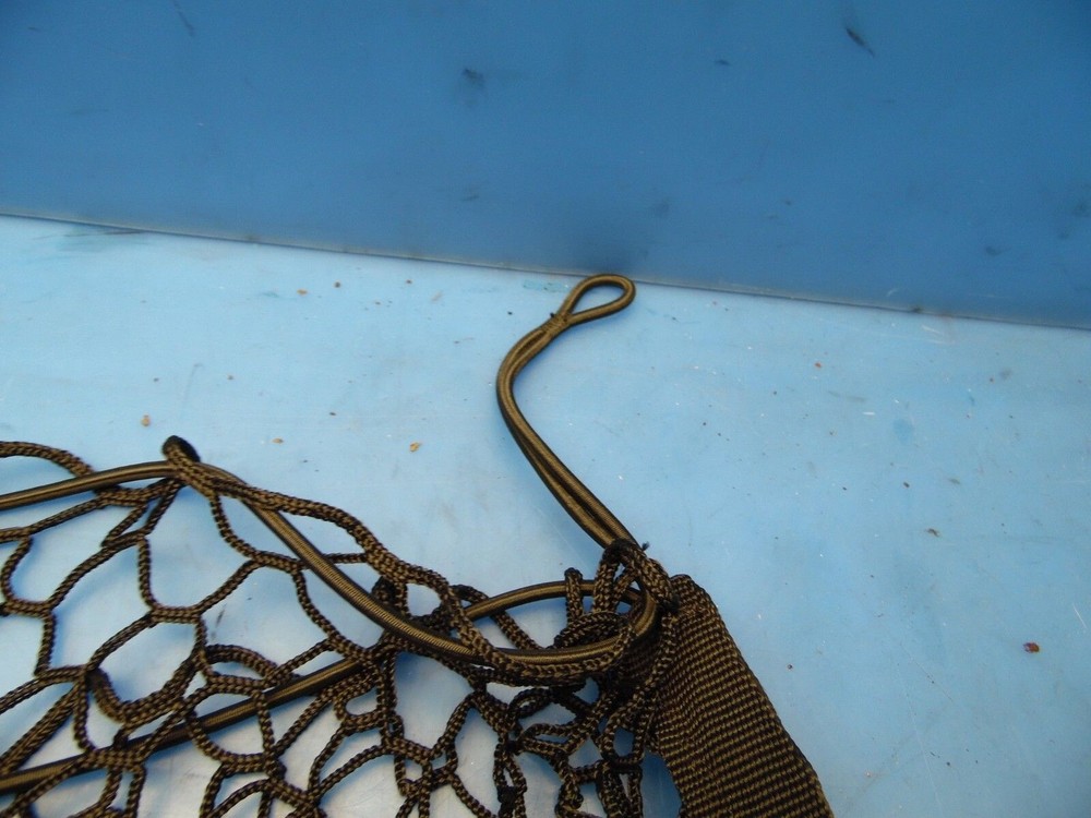 03-07 Cadillac CTS OEM side cargo net *