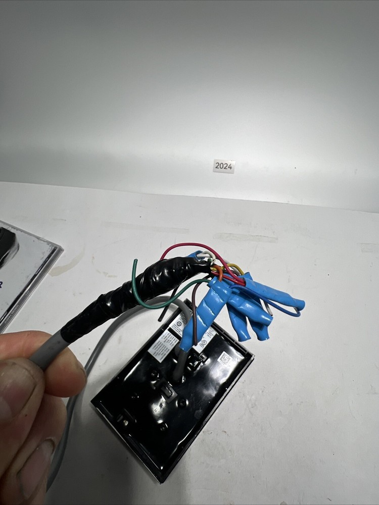 HID MULTI CLASS SE Model RP40E WALL SWITCH READER BLACK 920PTNNEK00000 Untested