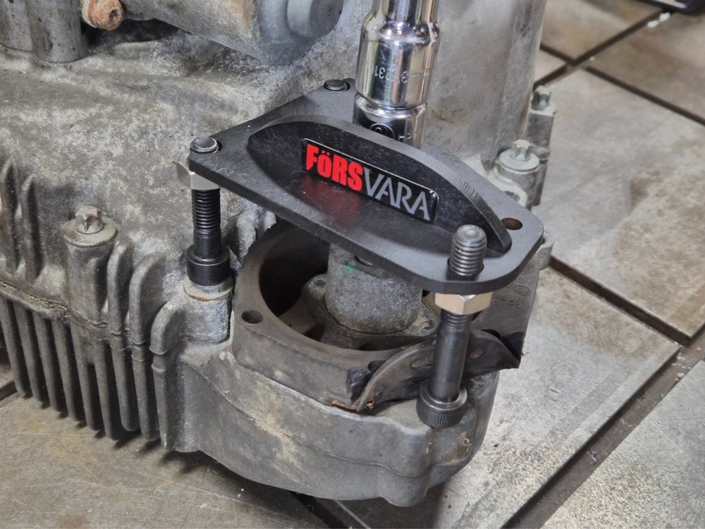 BMW X Drive Transfer case Bushing removal / Installation tool for E9X