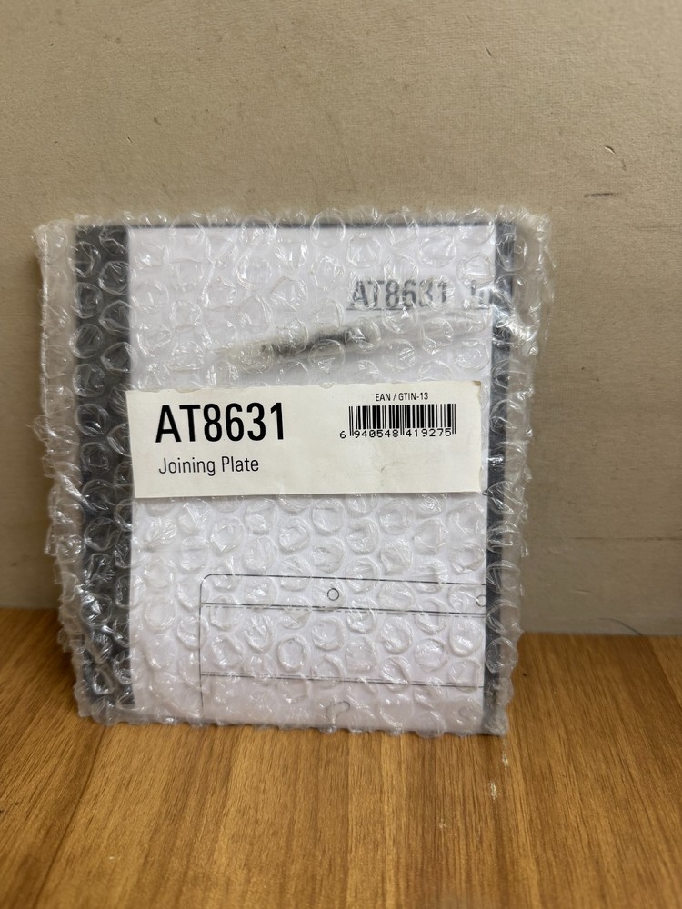 Audio-Technica AT8631 Joining Plate for Two Wireless Receivers