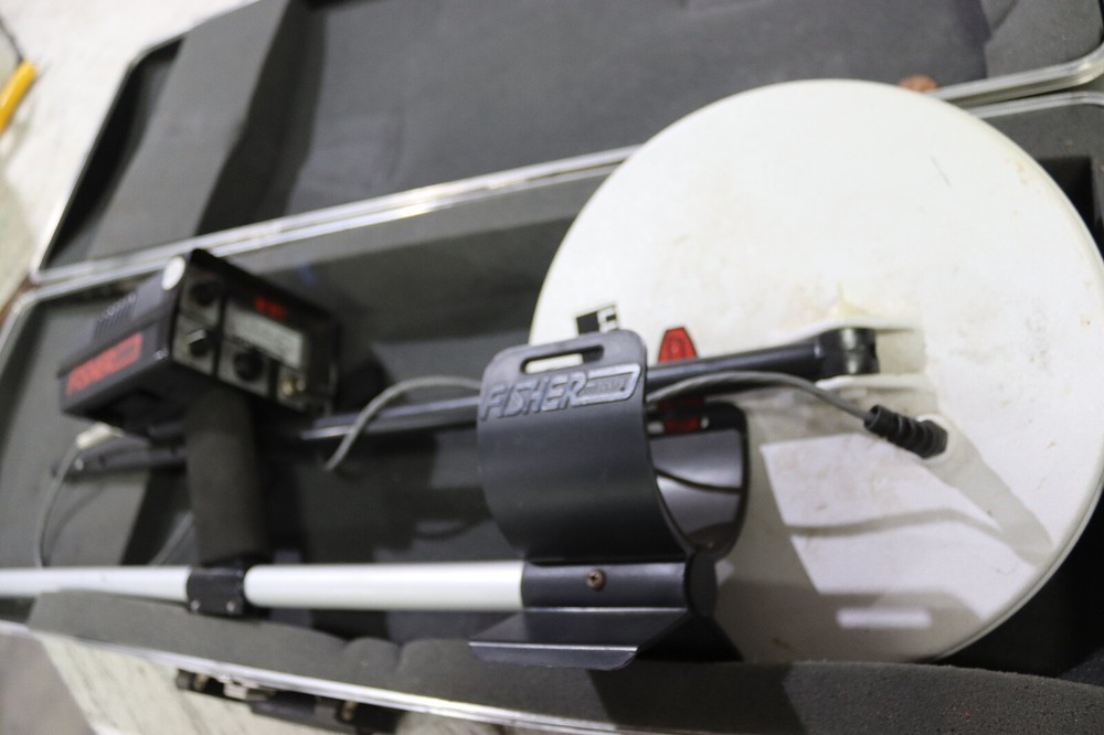 Fisher Metal Detector Adjustable M-97