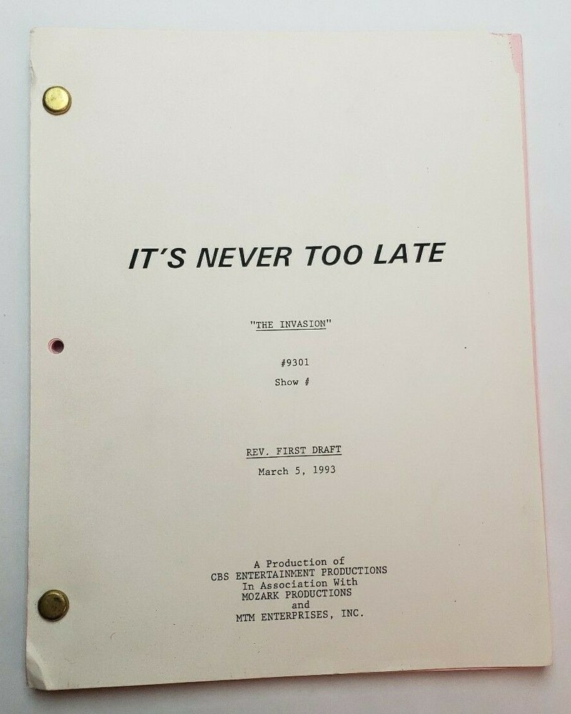 EVENING SHADE / James Hampton 1993 TV Script, Burt Reynolds "The Invasion"