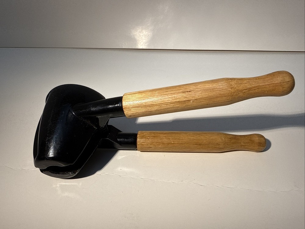 Nut Cracker Bottle Cap Opener Multifunction 2in1 Walnut Pecan Tool Wooden Handle