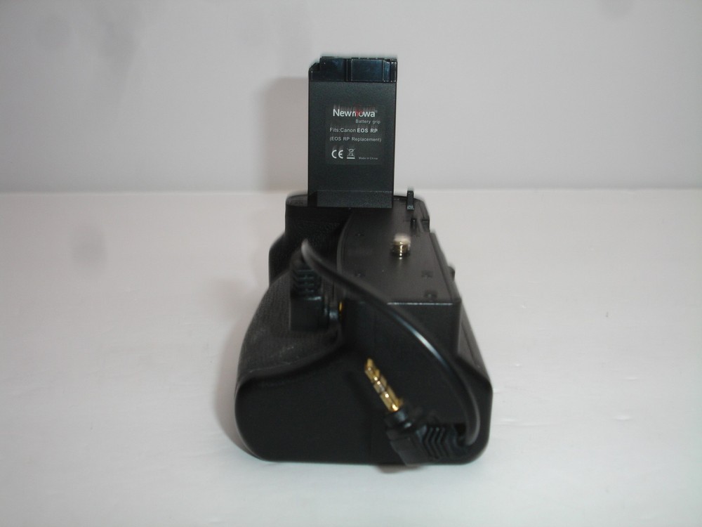 Vertical Battery Handle Grip For Canon EOS RP Camera Vertical Bracket by Newmowa