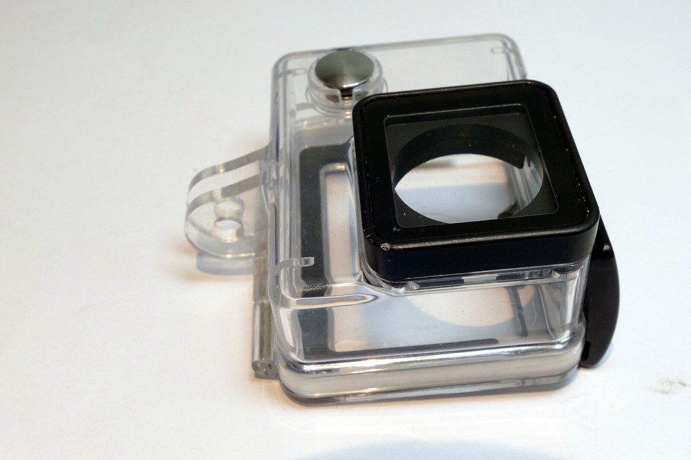 GoPro HERO plastic hard case housing - missing locking buckle