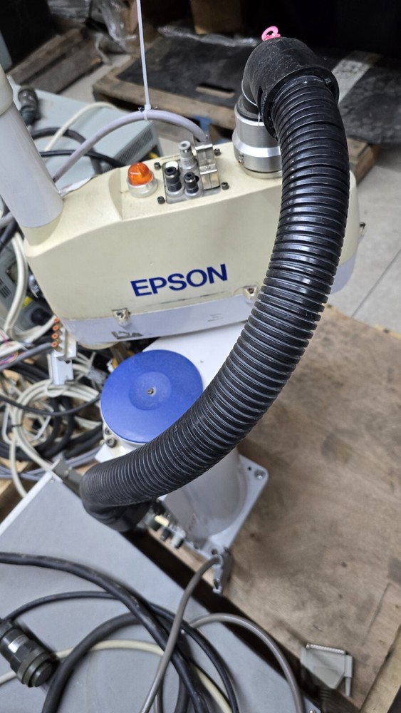 Lot Epson E2S451S-UL Robot Arm Manipulator & Epson RC420-UL Robot Controller
