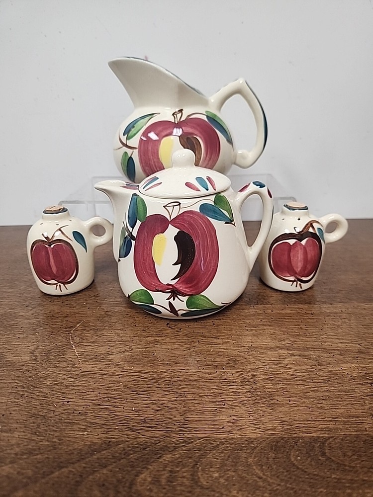 PURINTAN POTTERY APPLE COLLECTION