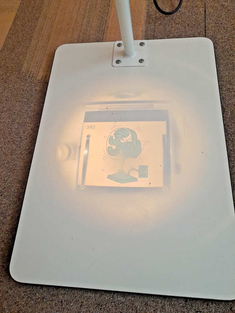 Kopykake 300XK projector with stand and bulb