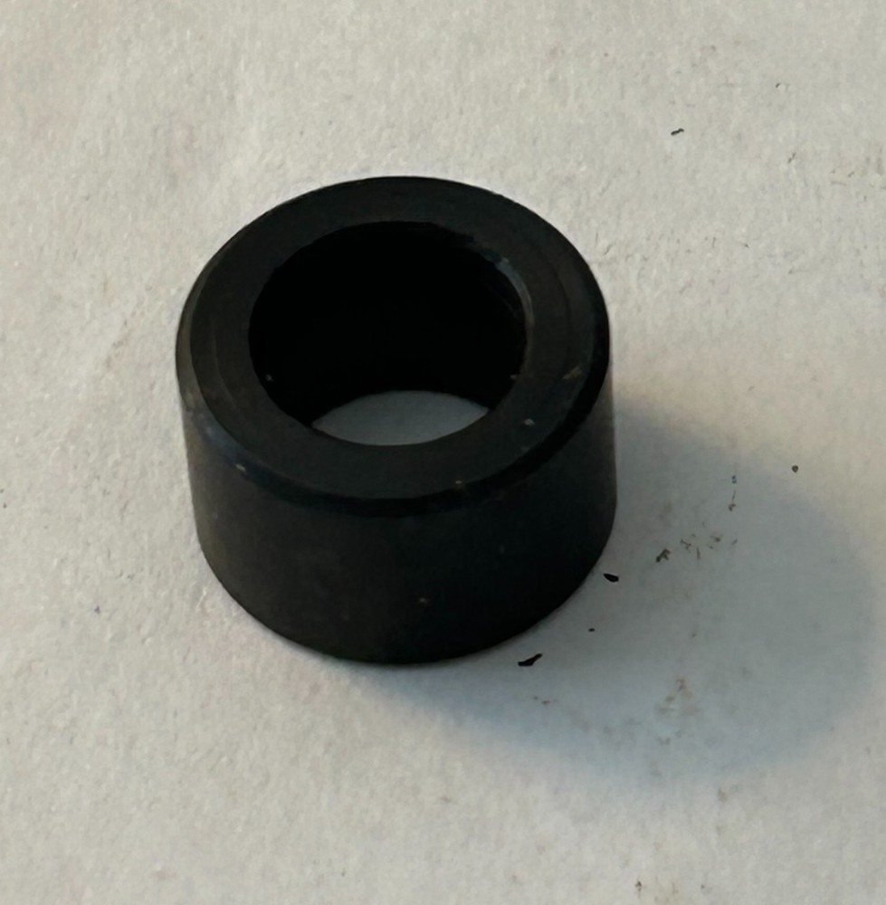 555260 Spacer