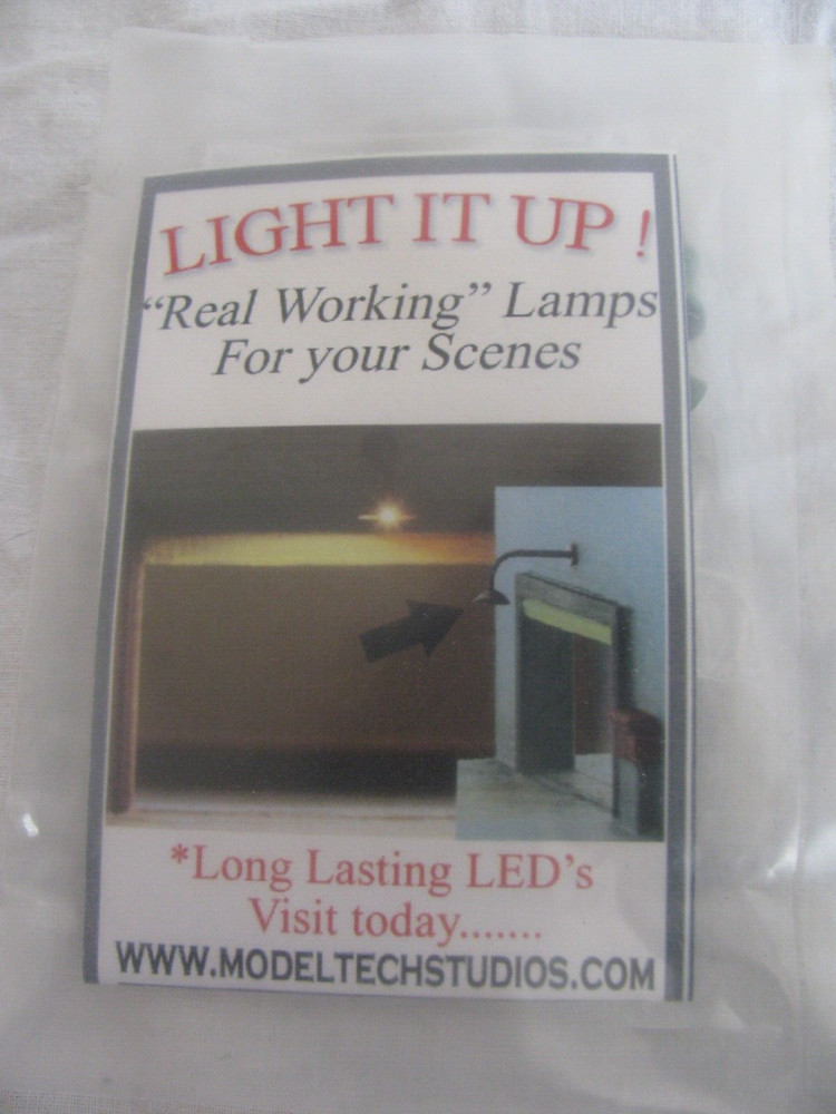 Model Tech Studio O Scale Depot / Station Building Light Up LED Gooseneck Lamps
