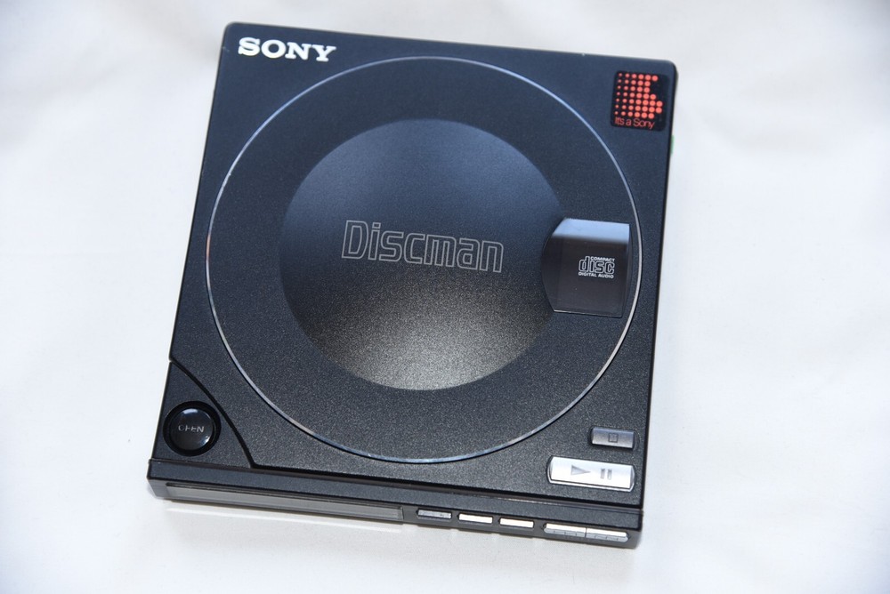 Sony D-10 Discman Personal CD Player Working