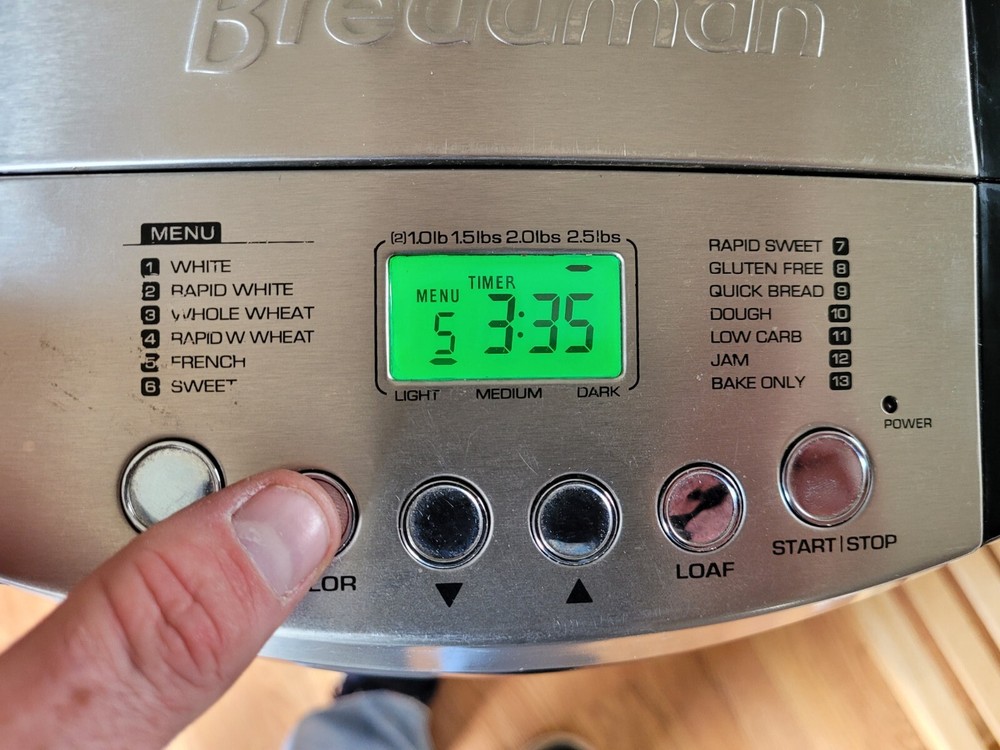 Breadman BK2000B 2.5 Lb Bakery Pro Bread Maker Only. No Paddles Or Pans