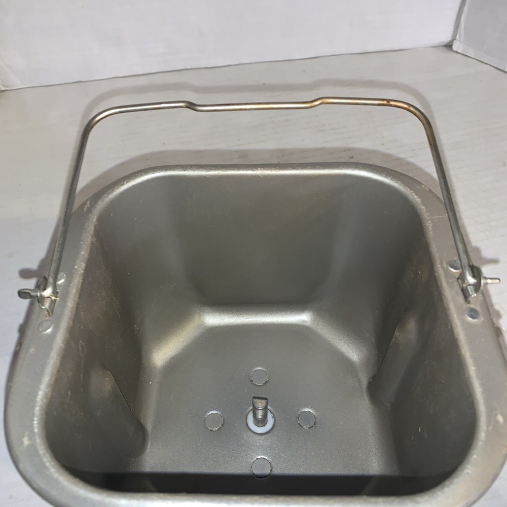 Sunbeam Oster Bread Maker Machine Model 4807 Replacement Parts Pan And Paddle