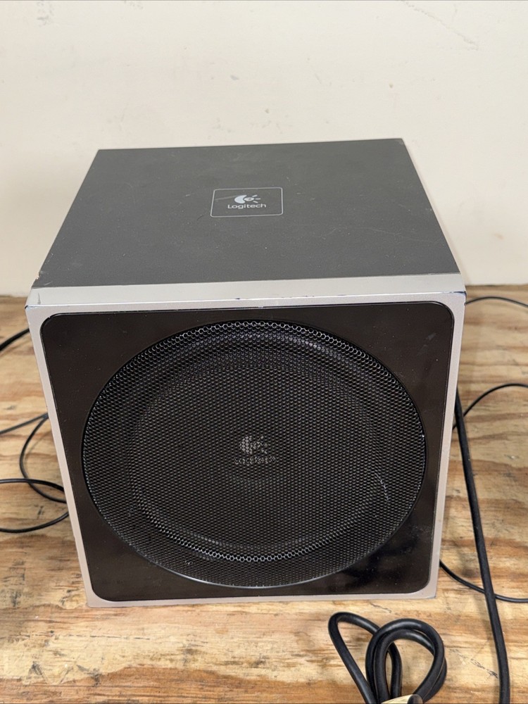 Logitech Z4i 2.1 Speaker System w/ Subwoofer & Wired Remote