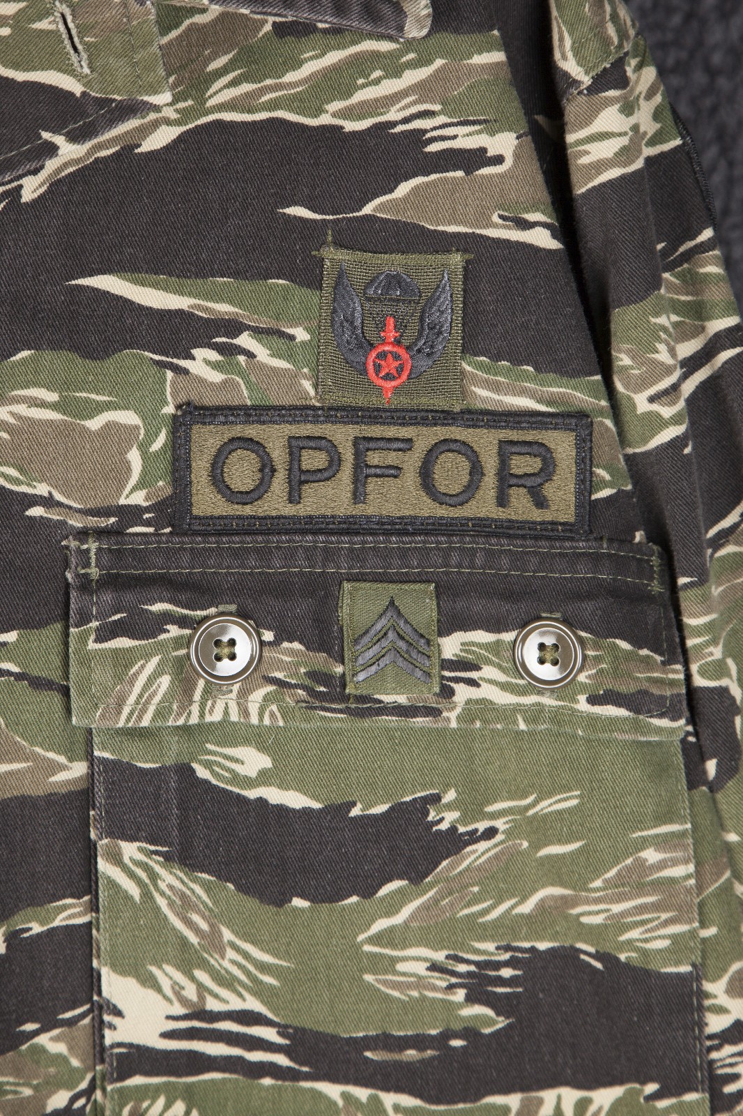 Tiger Stripe Products Shirt (Med) & Pants (Small) Vietnam REPRO (OPFOR Patches)