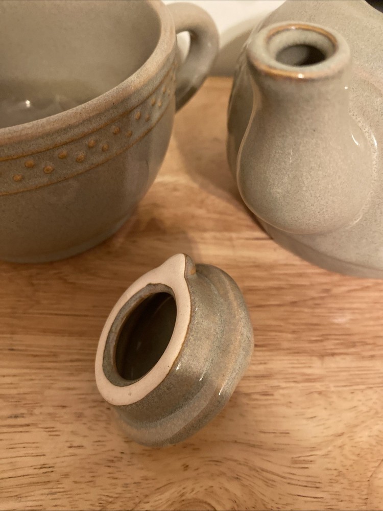vintage stackable teapot. 6.5” Ceramic