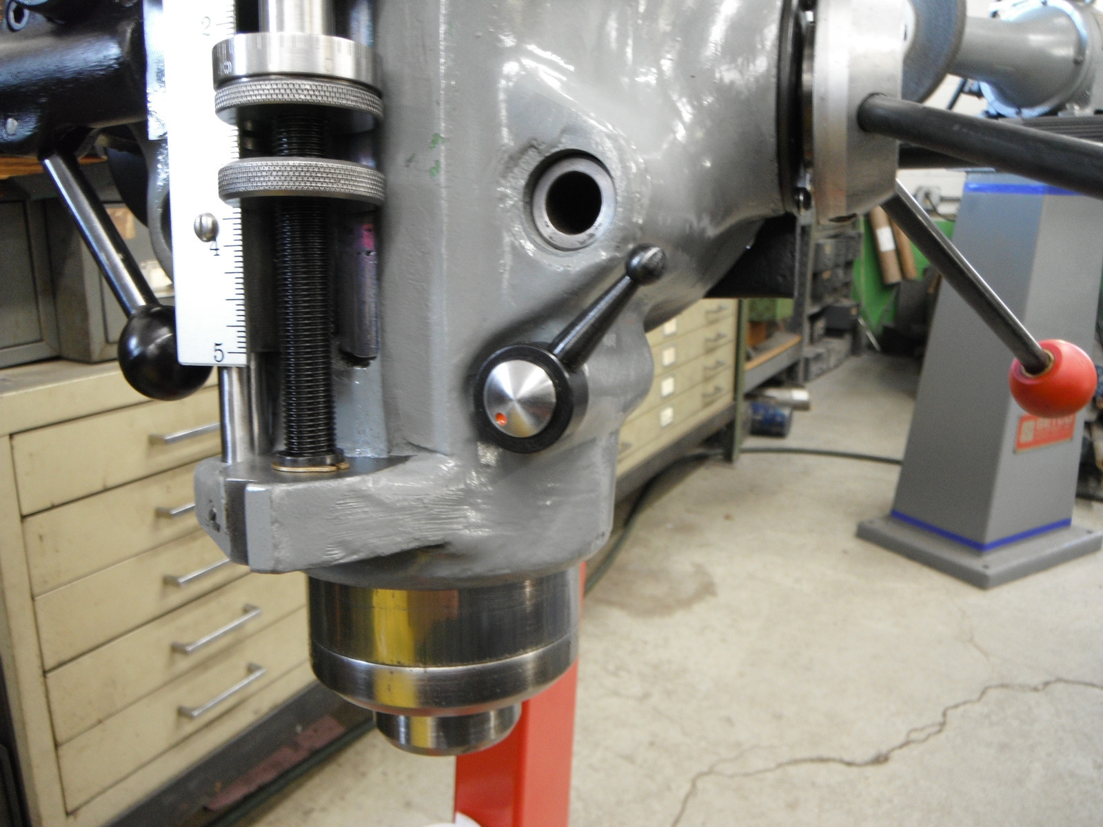 BRIDGEPORT MILL PART, milling machine QUILL LOCK ASSEMBLY 2200098 M1429 M1151