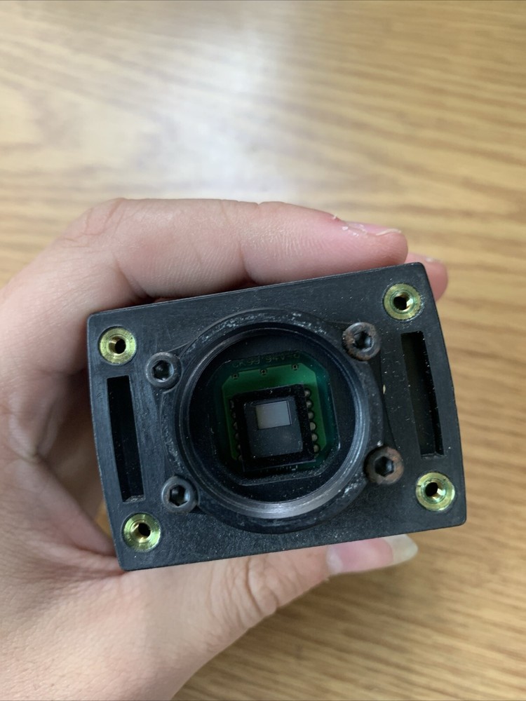 DVT 600 Series 630-C3E40 SmartImage Sensor Vision System Camera See Pics