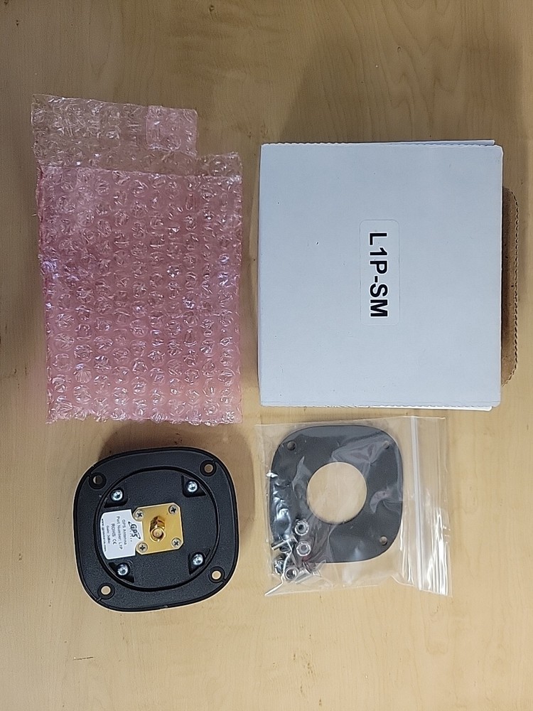 GPS Source GPS Antenna L1P-SM